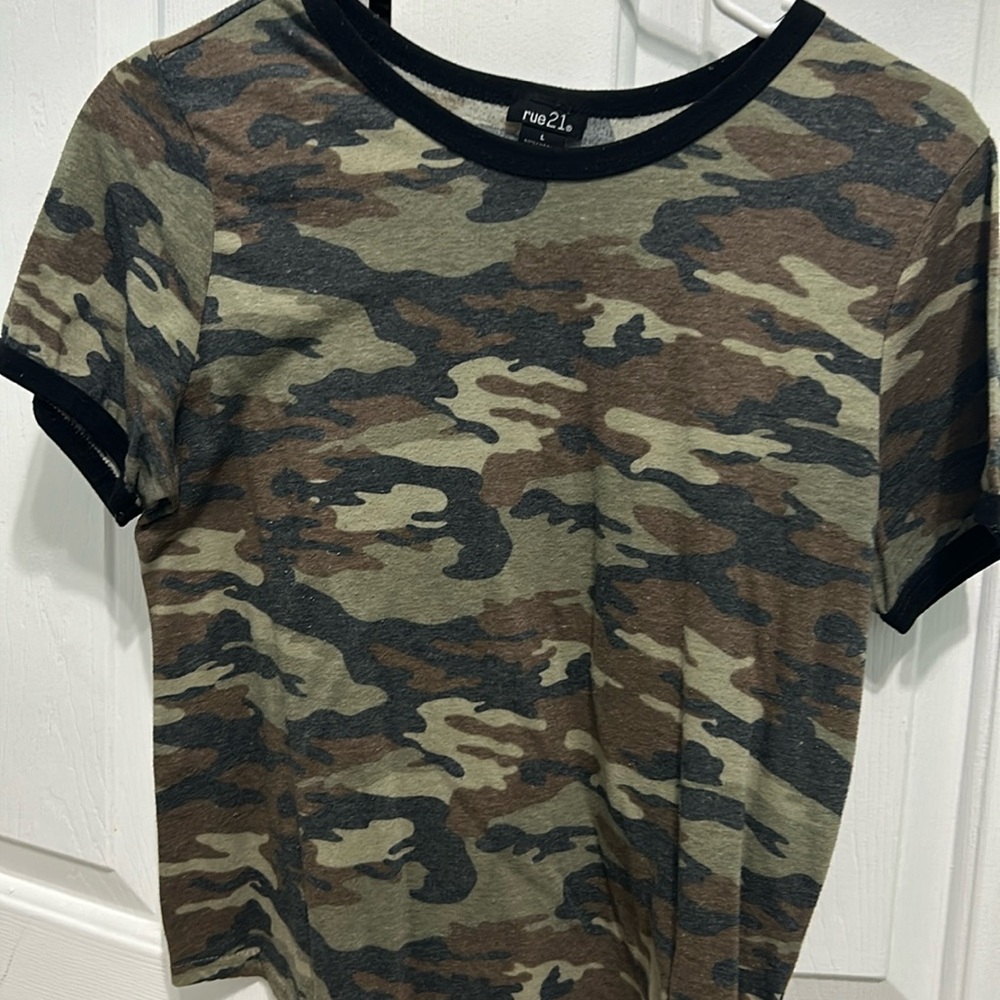 Camo print tee shirt